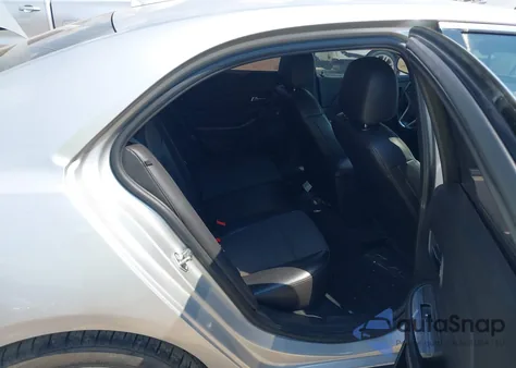 2015 Chevrolet Malibu 2Lt z USA, uszkodzony, nr VIN 1G11D5SL4FF277228